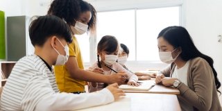 Como tratar casos suspeitos de Covid-19 nas escolas